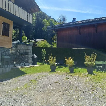 Meuble Classe 3 Etoiles De 72 M2, 2 * Morzine